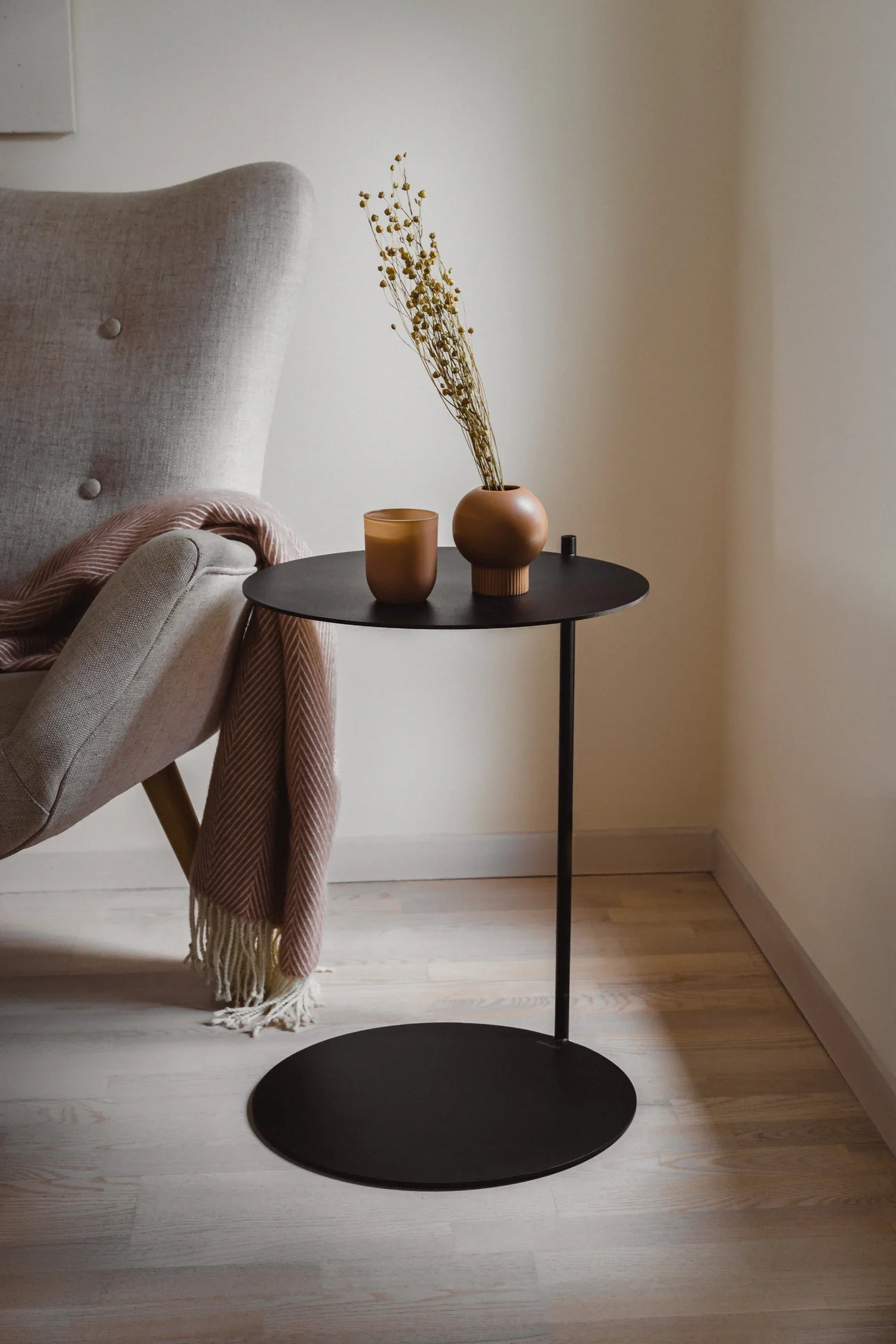 Small Tables & Stands