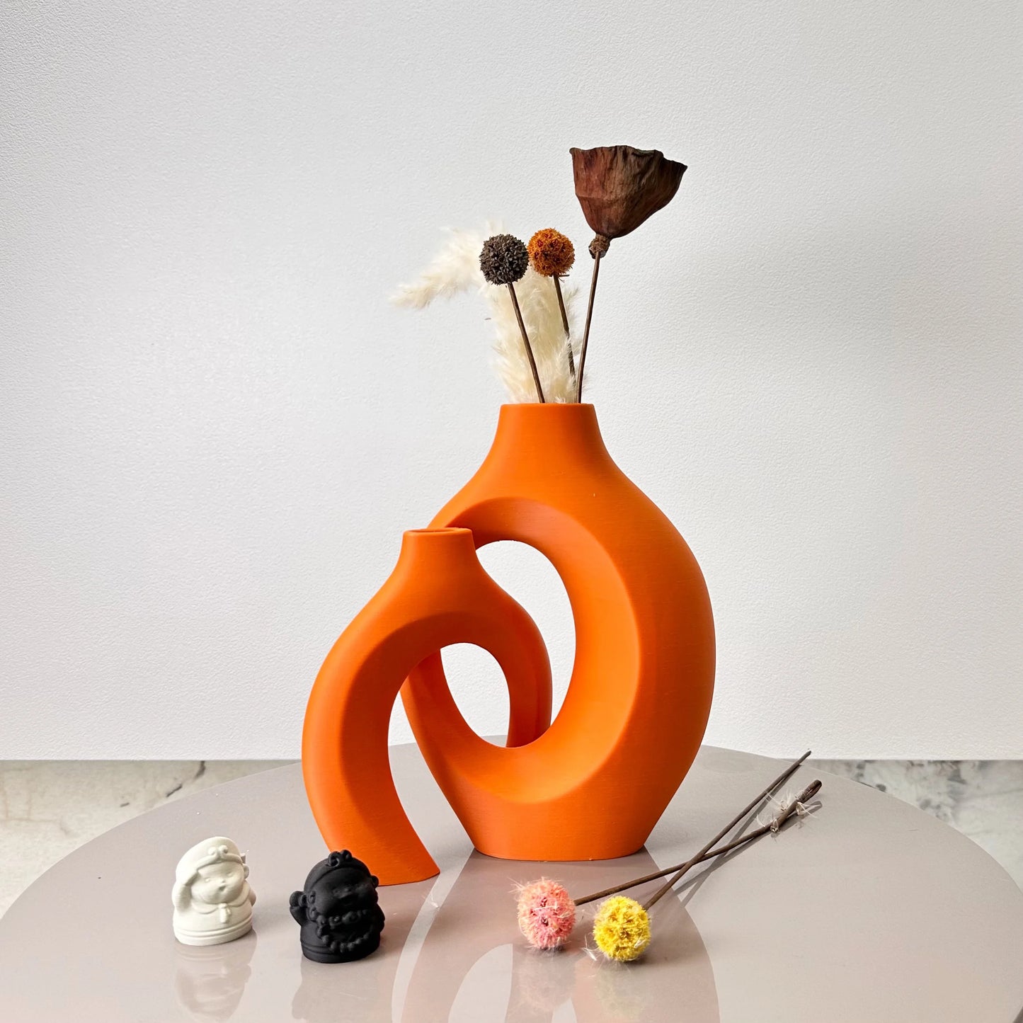 Minimalist Modern Decor – Versatile Accent Piece